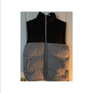 Store 68 Puffer Vest- Black and Gray -Size Medium in Men